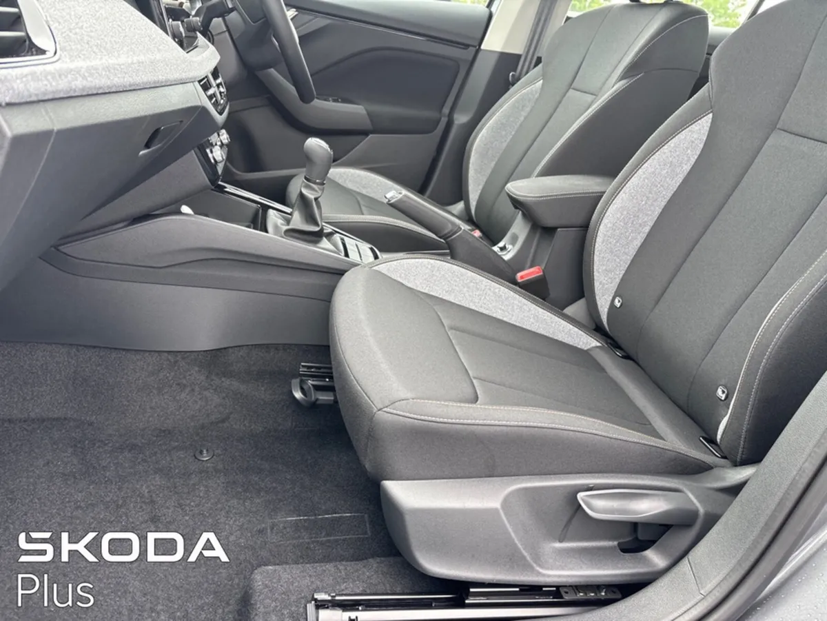 Skoda Kamiq SELECTION 1.0 TSI 115HP - Image 4