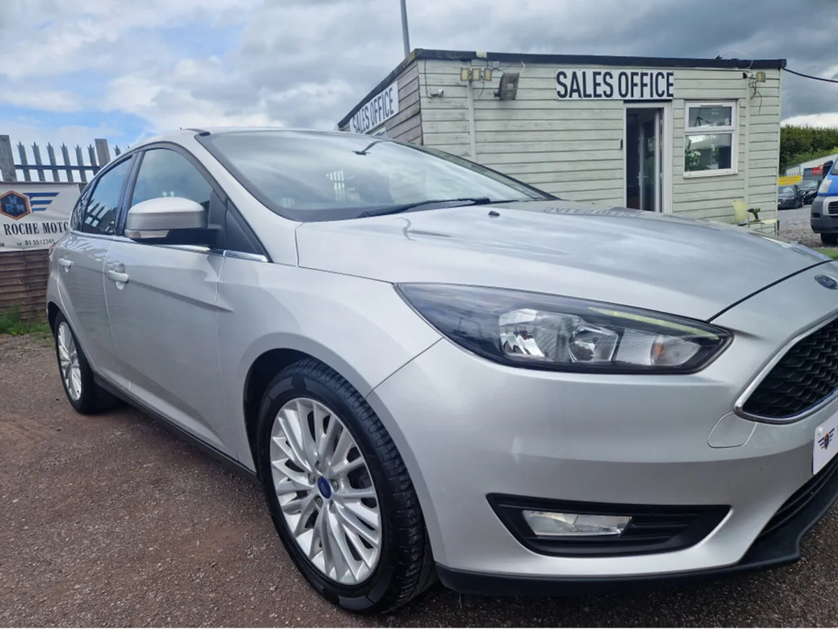 Ford Focus ZETEC 1.0 ECOBOOST 100PS ECO BOOST 4DR - Image 2