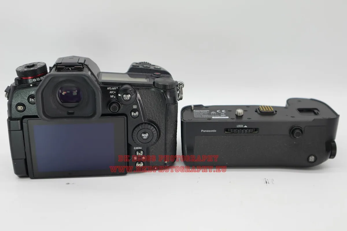 PANASONIC LUMIX DC-G9 & PANASONIC DMW-BGG9 B-GRIP - Image 4