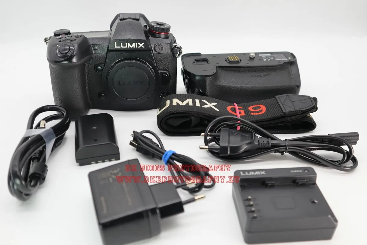 PANASONIC LUMIX DC-G9 & PANASONIC DMW-BGG9 B-GRIP - Image 2