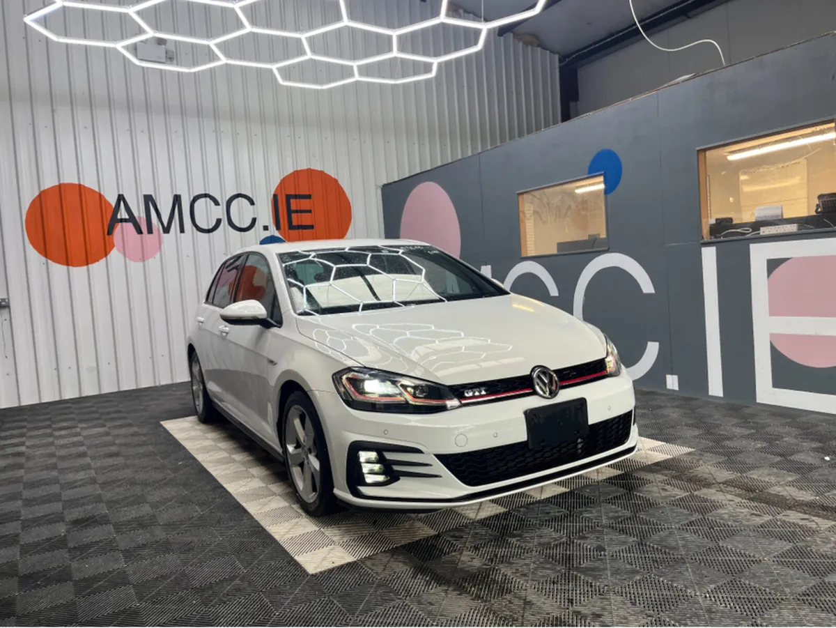 Volkswagen Golf 2.0 GTI / 82k KMs / MANUAL / REVER - Image 1