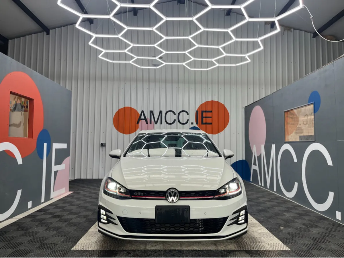 Volkswagen Golf 2.0 GTI / 82k KMs / MANUAL / REVER - Image 2