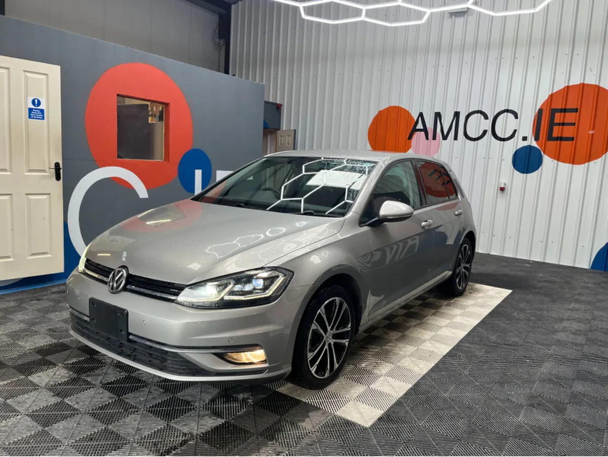 Volkswagen Golf 2.0 TDI COMFORT LINE / 46k KMs / R - Image 3