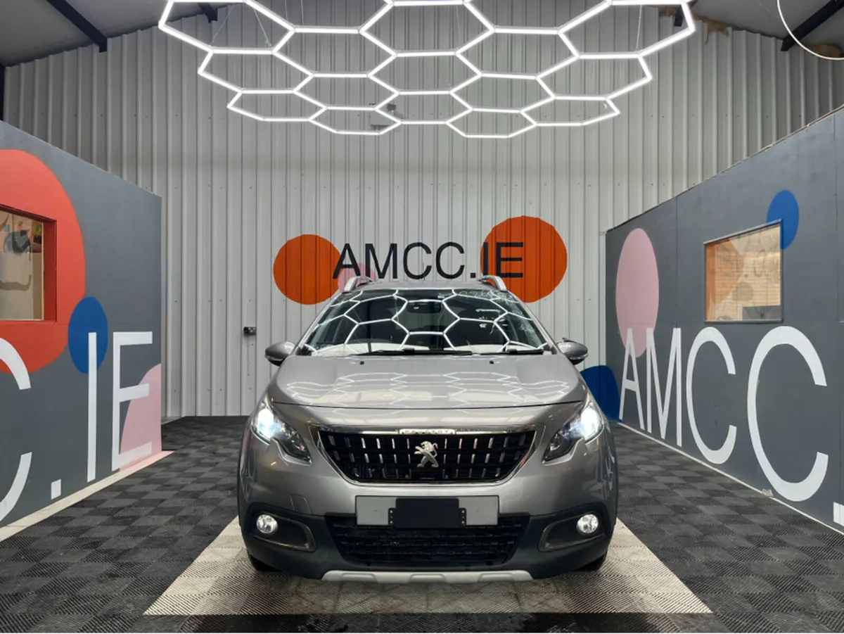 Peugeot 2008 1.2 PETROL / 52k KMs / HEATED SEATS , - Image 3