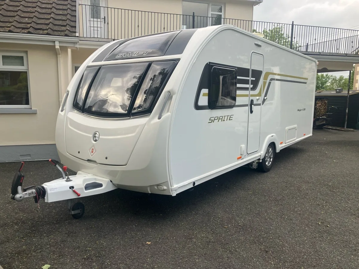 2017Swift  Major 4sb - Image 1