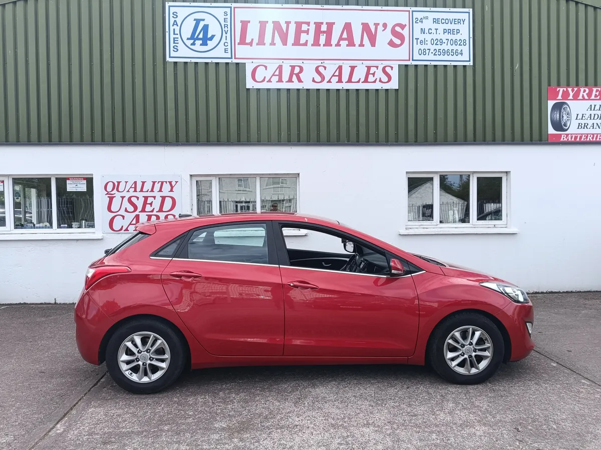 2015 Hyundai i30, 1.6 CRDI low miles + SAT NAV! - Image 4