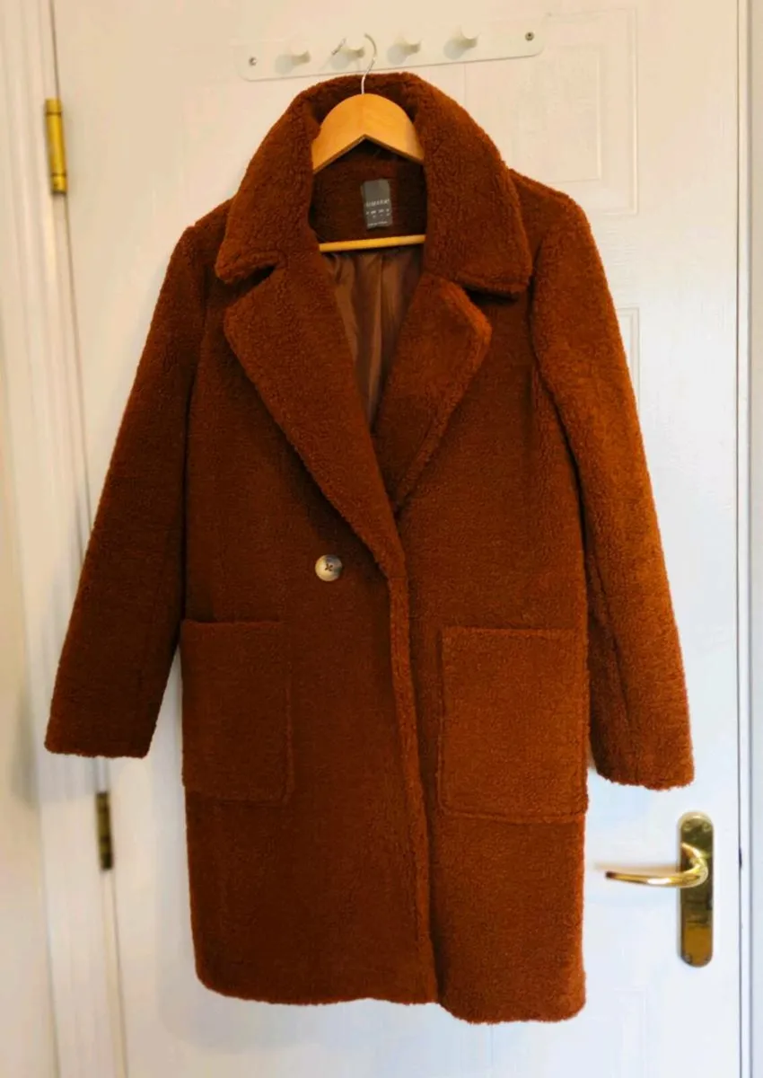 Gorgeous Brown Teddy Coat – Size 38 EU 🧸🤎 - Image 3