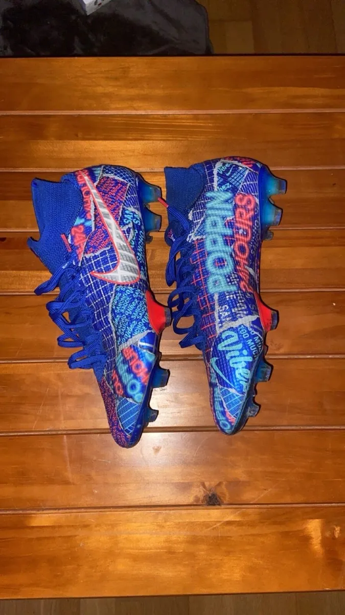 football boots - Image 1