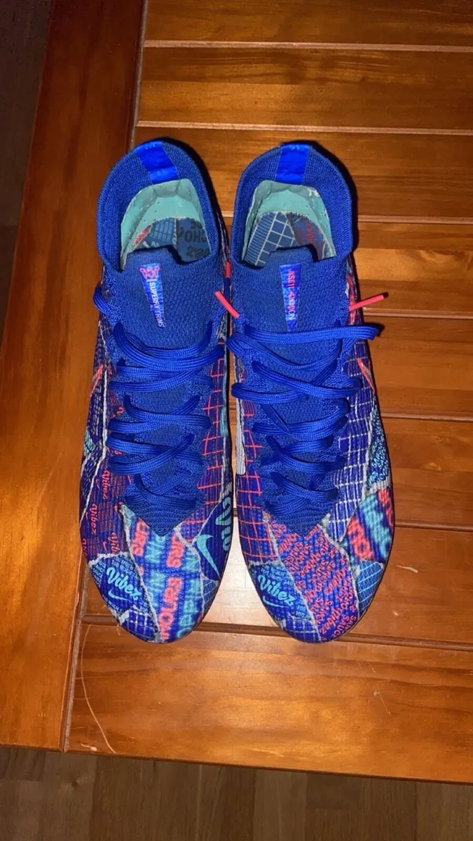 football boots - Image 3