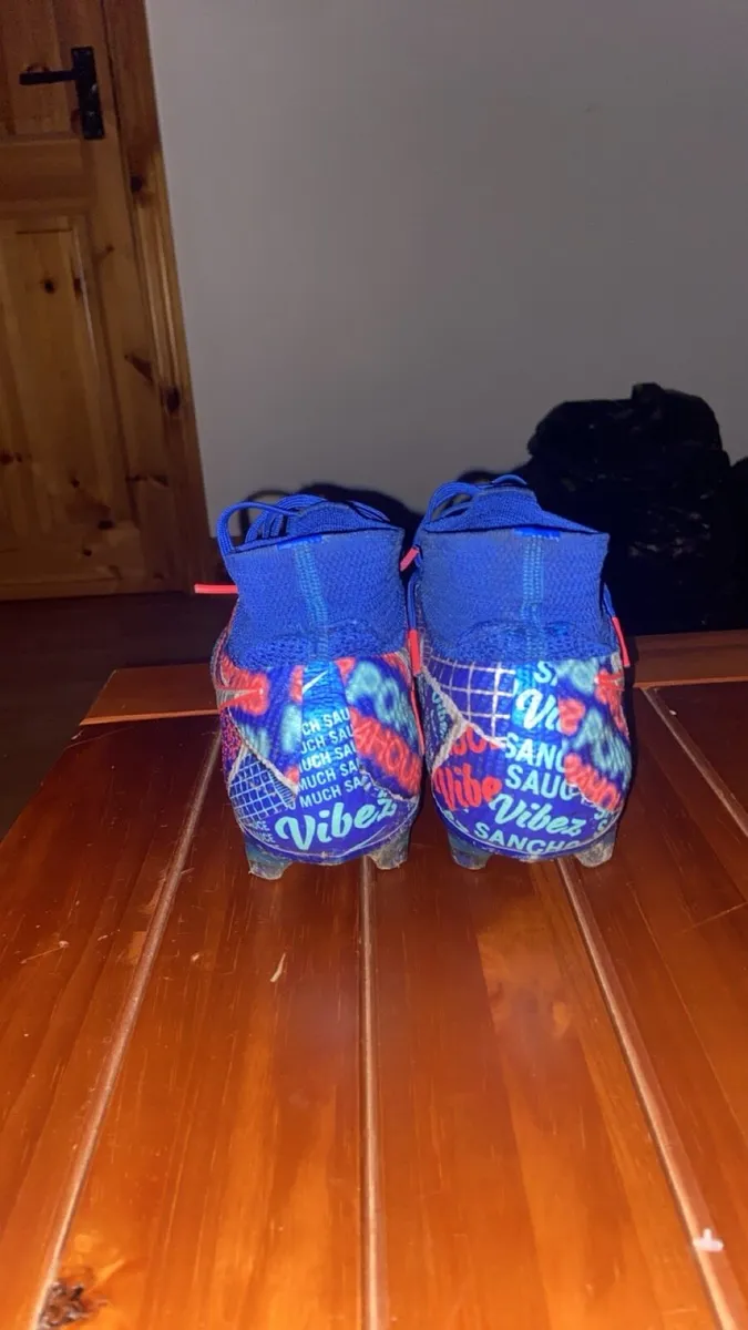 football boots - Image 4