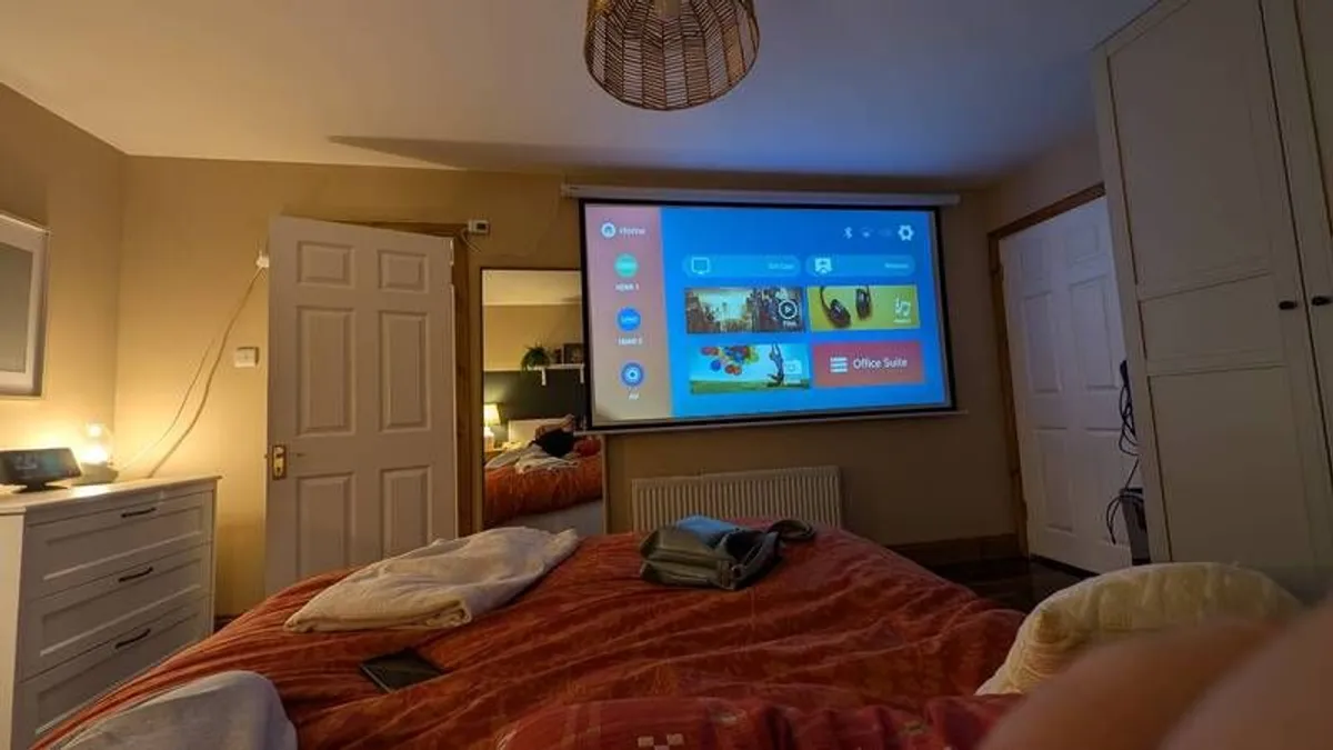 Motorised Projector Screen - Image 3