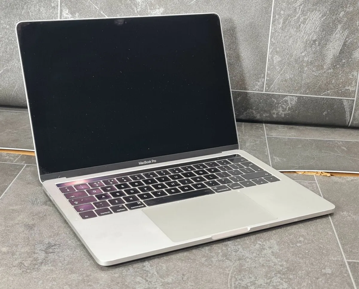Apple MacBook Pro A1706 2016 13.3" i7 16GB 1TB SSD - Image 4