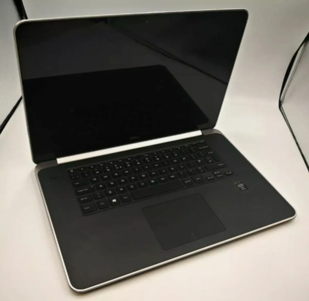 Dell XPS 15 9530 Gaming 15.6" i7 16GB 512GB TOUCH - Image 1