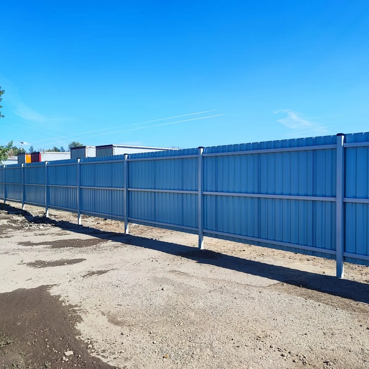 Security fence , No maintenance . - Image 3