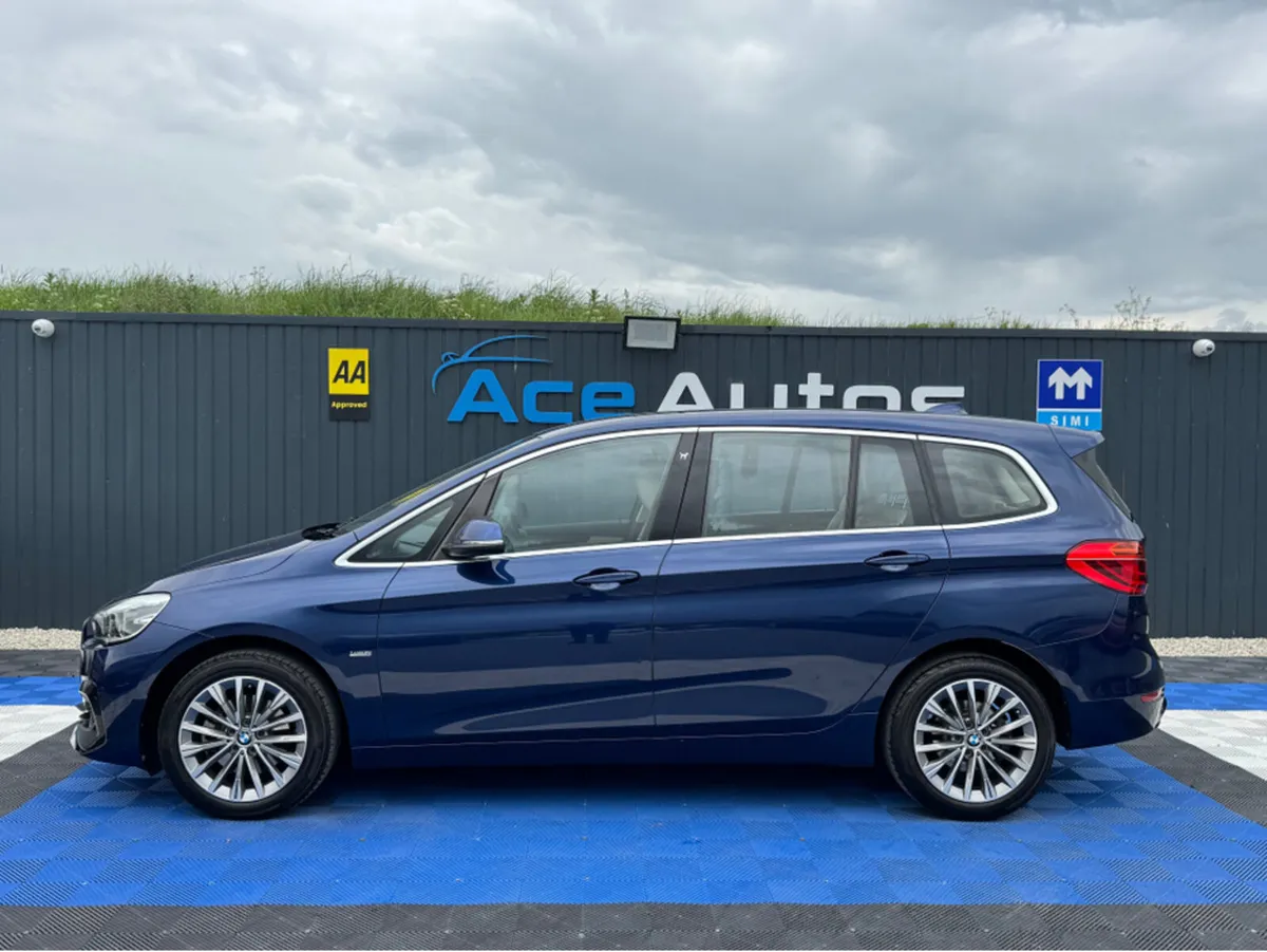 BMW 2-Series ***DEPOSIT TAKEN*** LUXURY - 2.0L DIE - Image 4