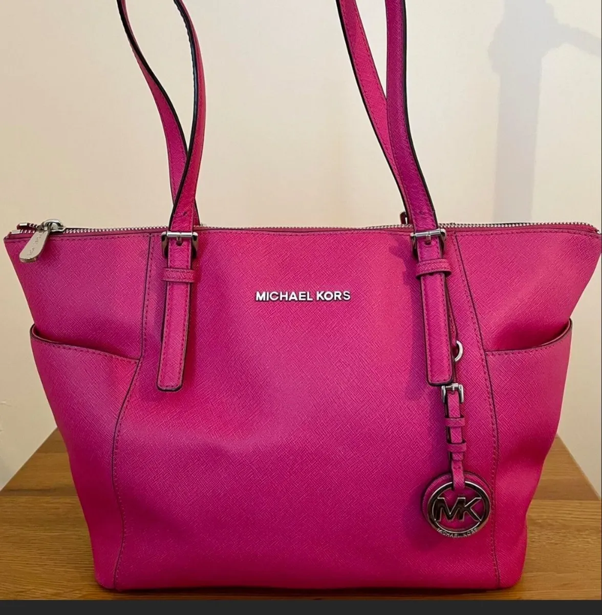 Michael kors bag - Image 1