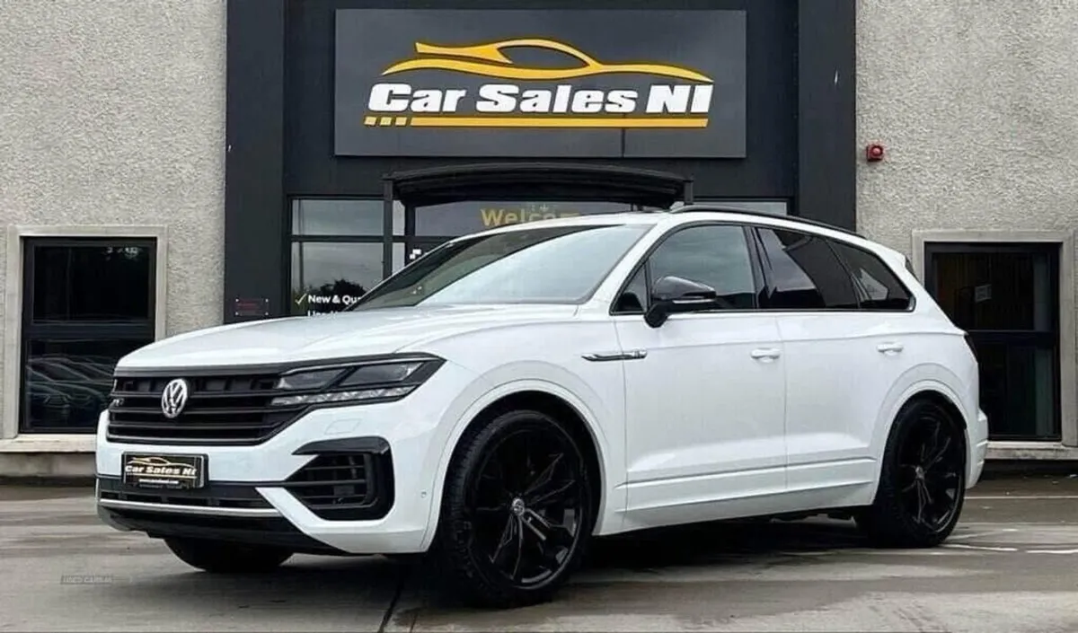 Volkswagen Touareg 3.0 TDI V6 Black Edition SUV 5 - Image 2