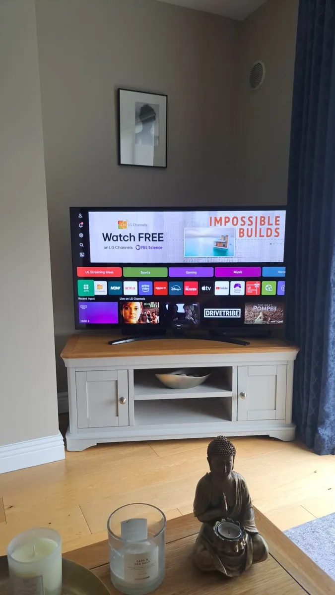 TV Cabinet - Image 1