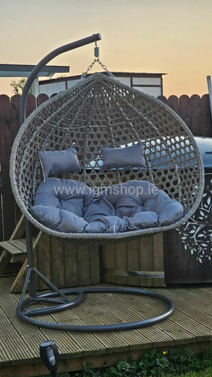 Rattan Garden furniture Double egg chair brand new - Image 1