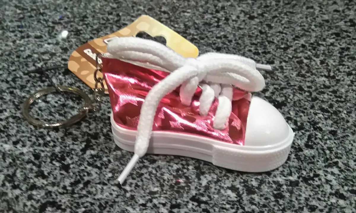 3 KEYRING BOOTS (BRAND NEW). - Image 3