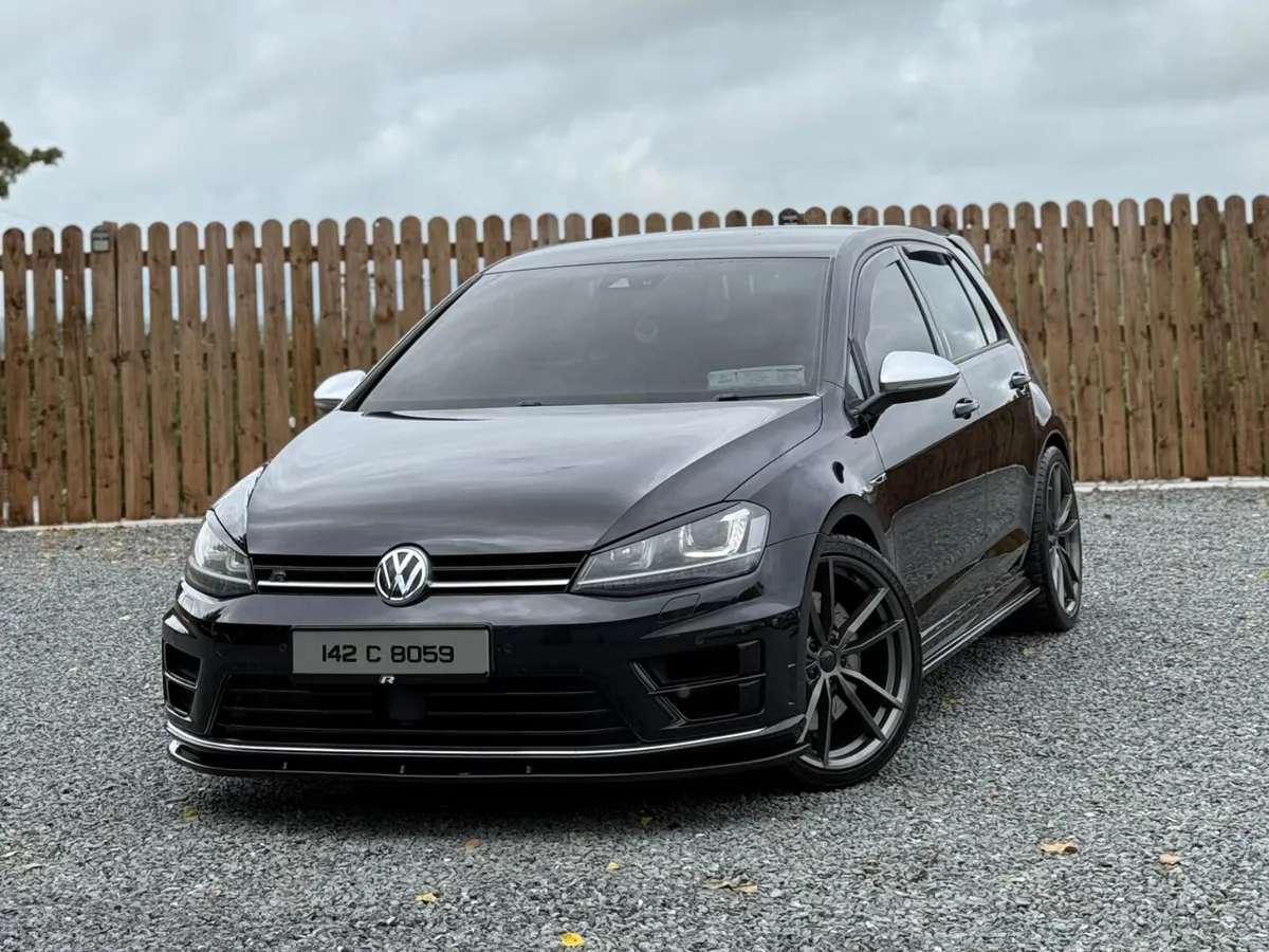 VOLKSWAGEN GOLF R! - Image 2