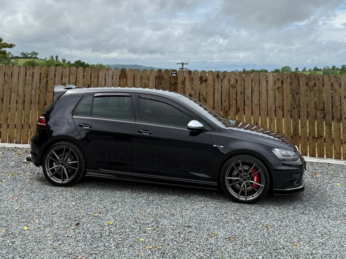 VOLKSWAGEN GOLF R! - Image 4
