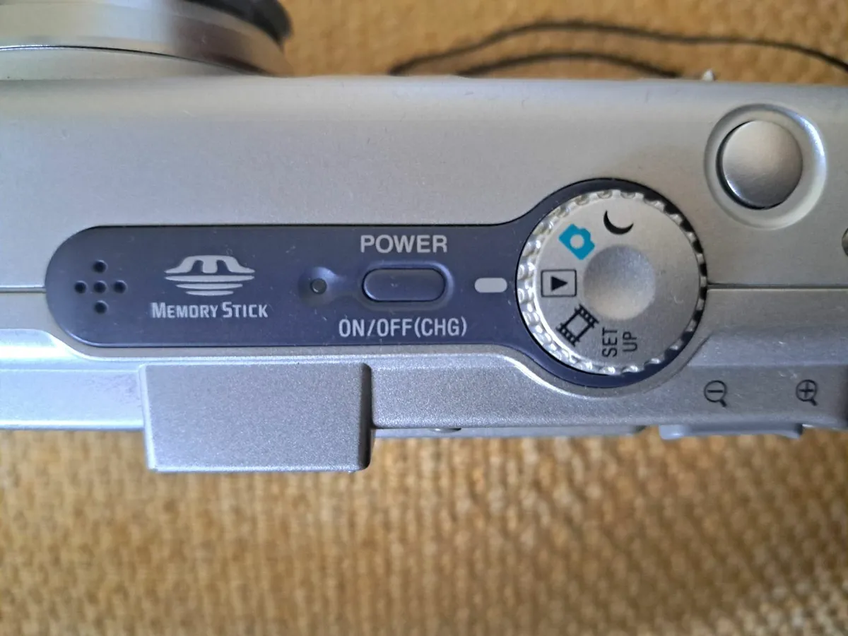 Camera Sony Compact - Image 3