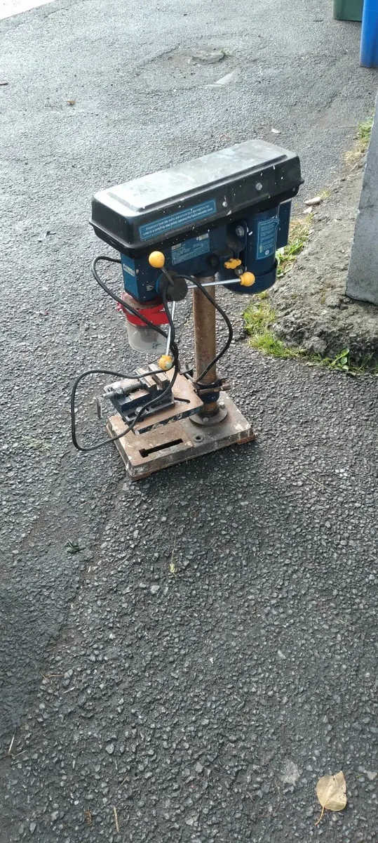 500w bench drill working perfectly price too sell - Image 1