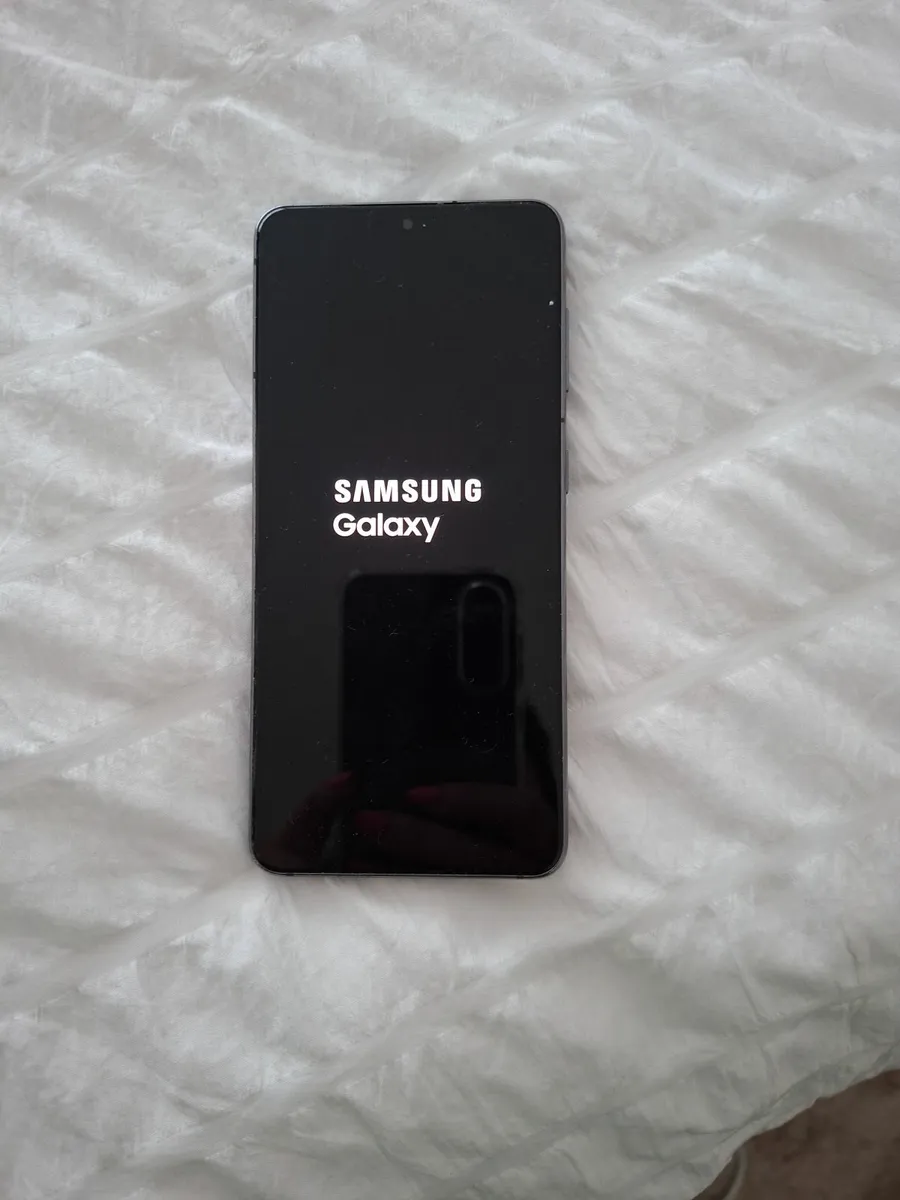 Phone - Image 4