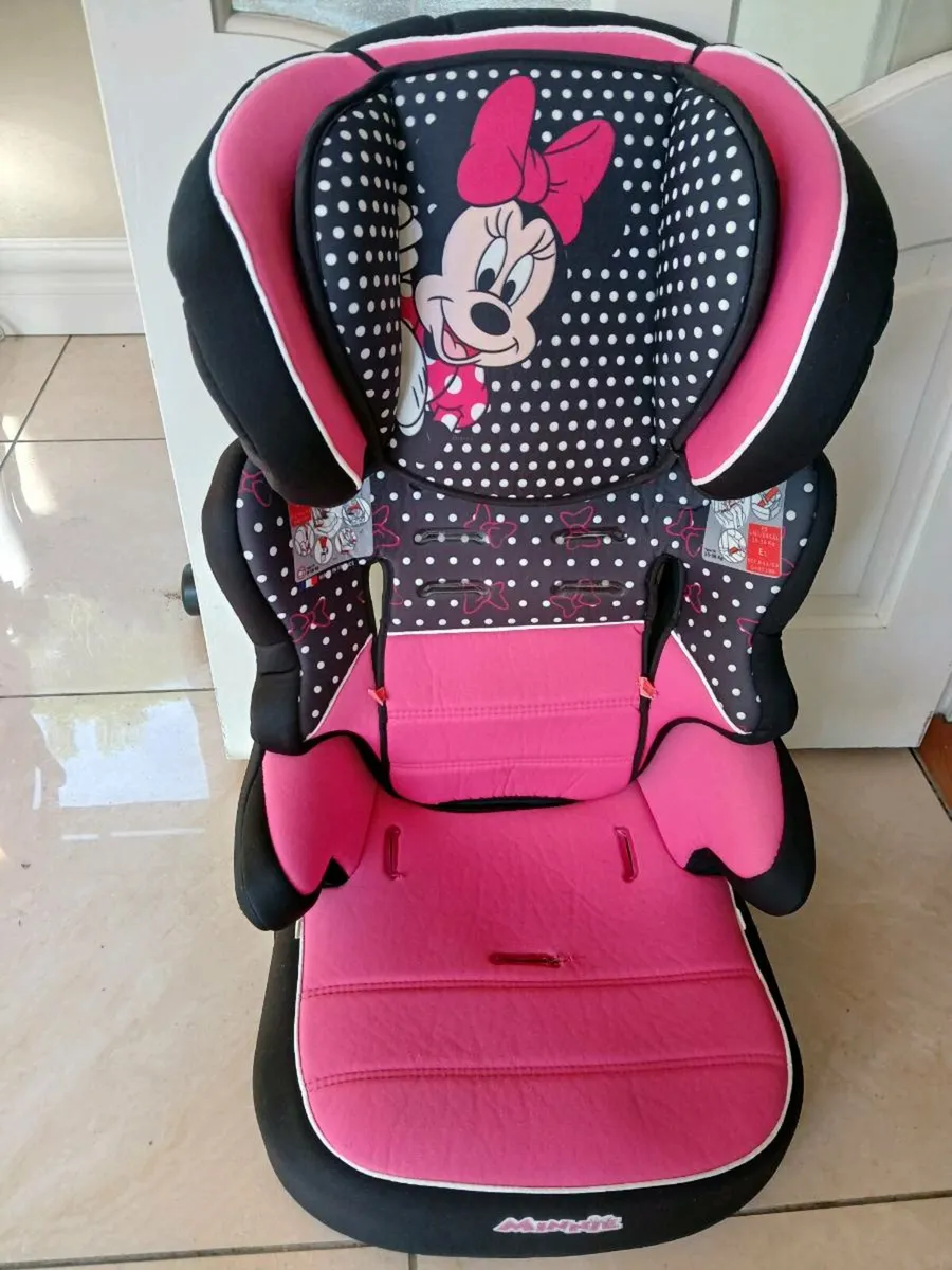 Booster seat. - Image 1