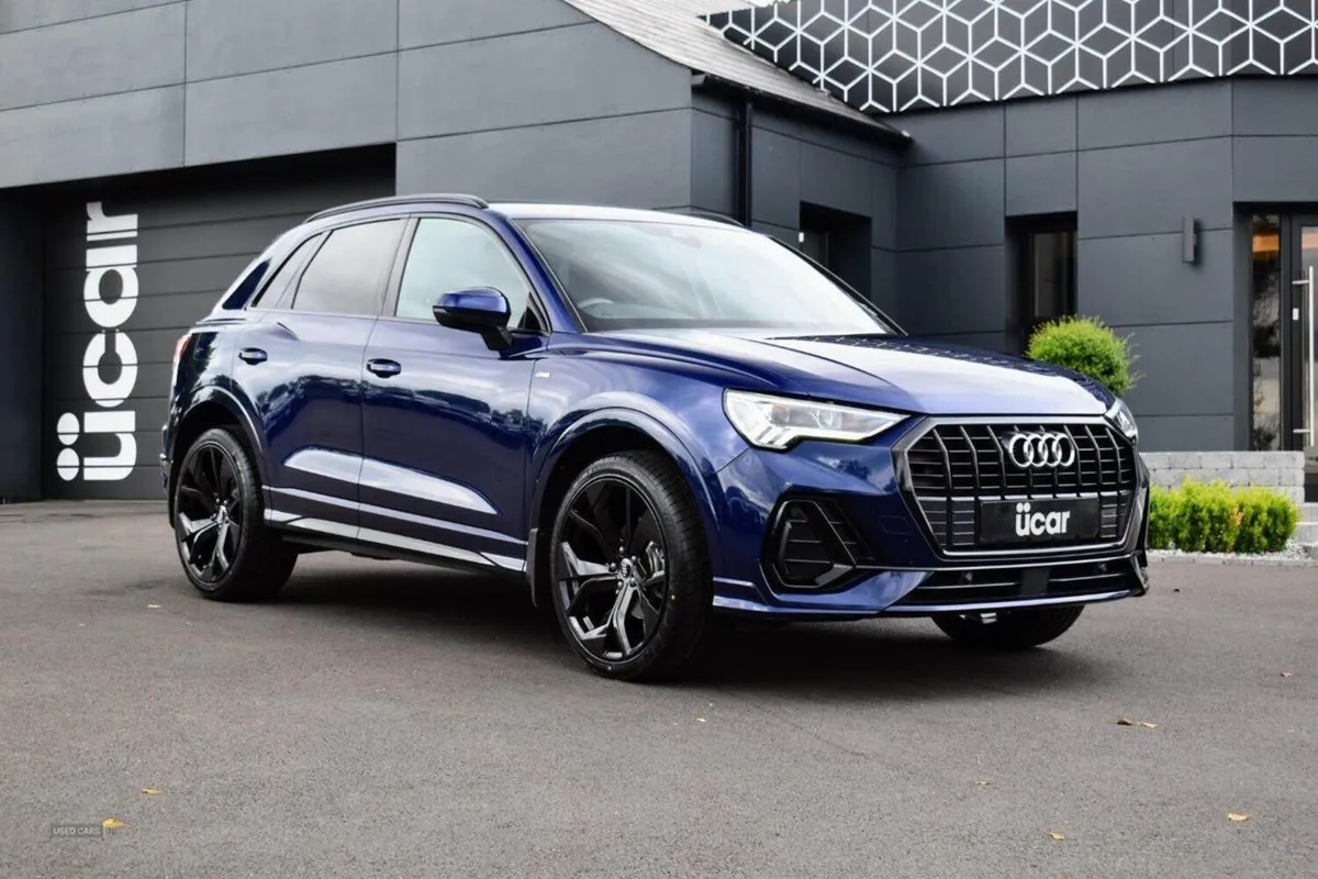 Audi Q3 2.0 TDI 35 S Line - Image 1