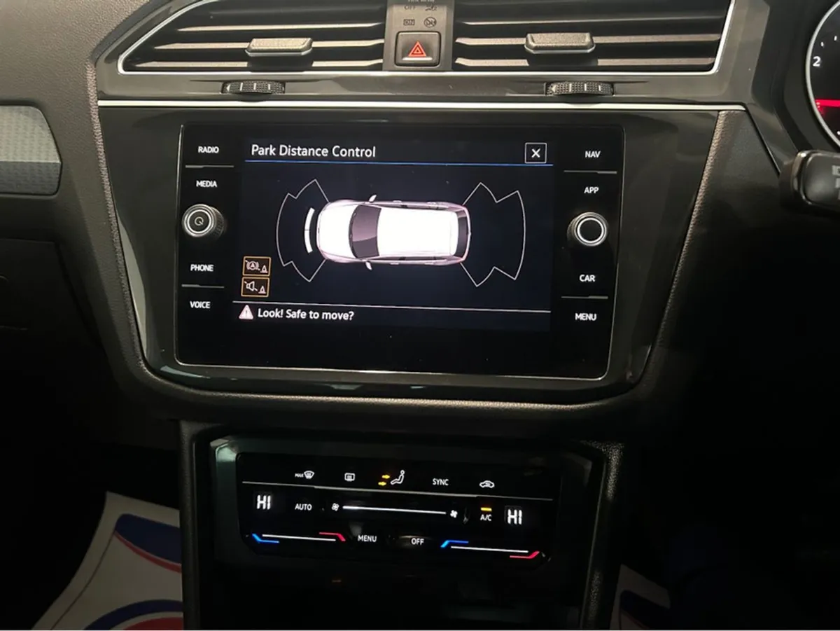 Volkswagen Tiguan SE 2.0 TDI Manual 6speed FWD 5 - Image 4