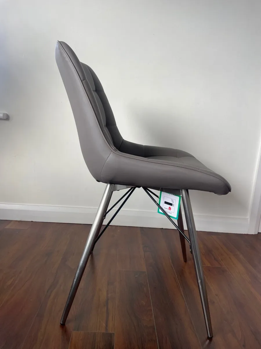 Dining chairs - Image 2