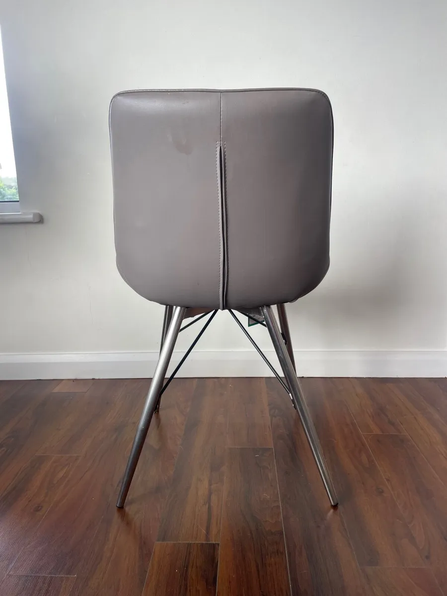 Dining chairs - Image 3