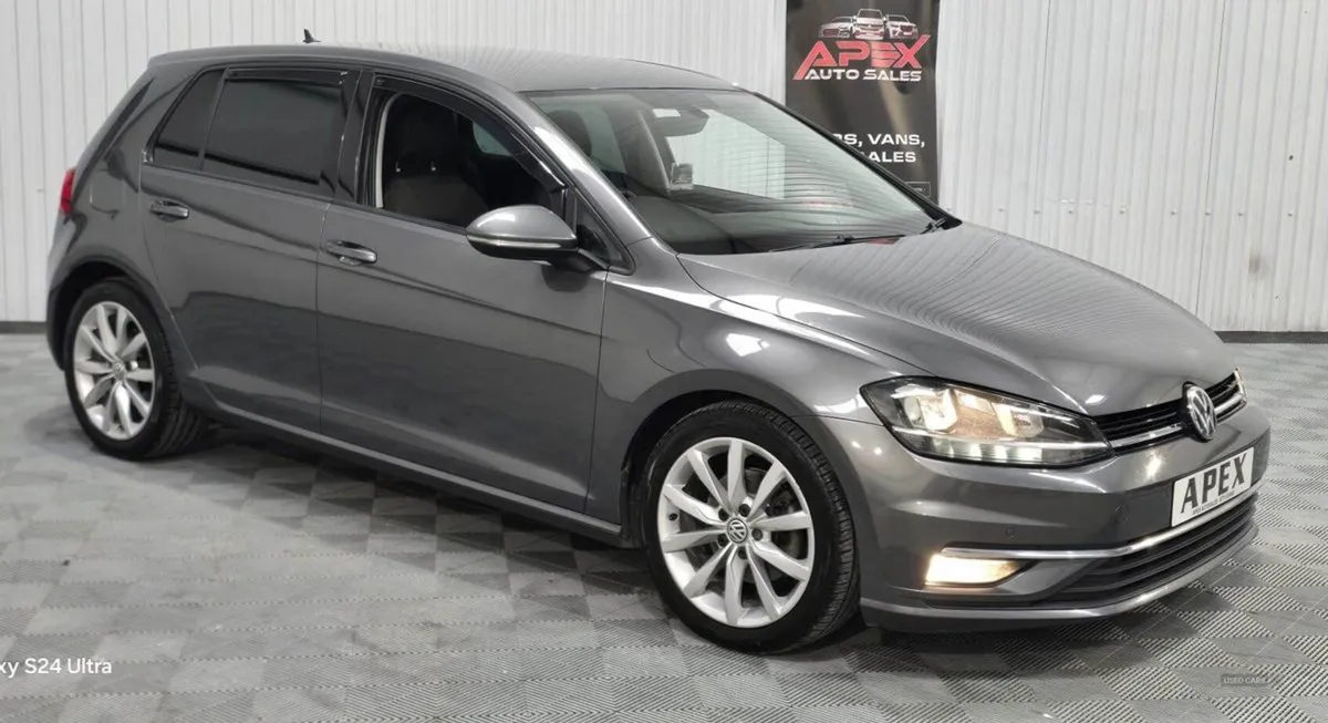 Volkswagen Golf Diesel Hatchback - Image 1