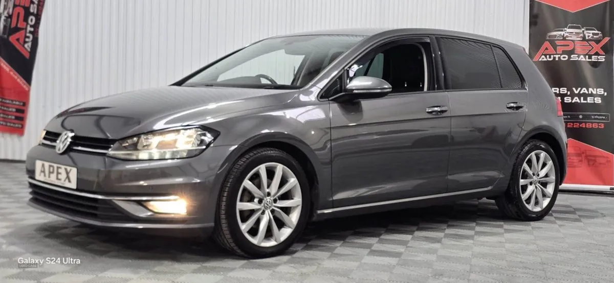 Volkswagen Golf Diesel Hatchback - Image 2