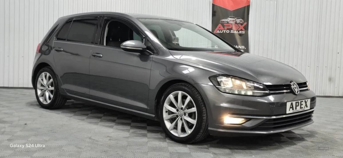 Volkswagen Golf Diesel Hatchback - Image 4