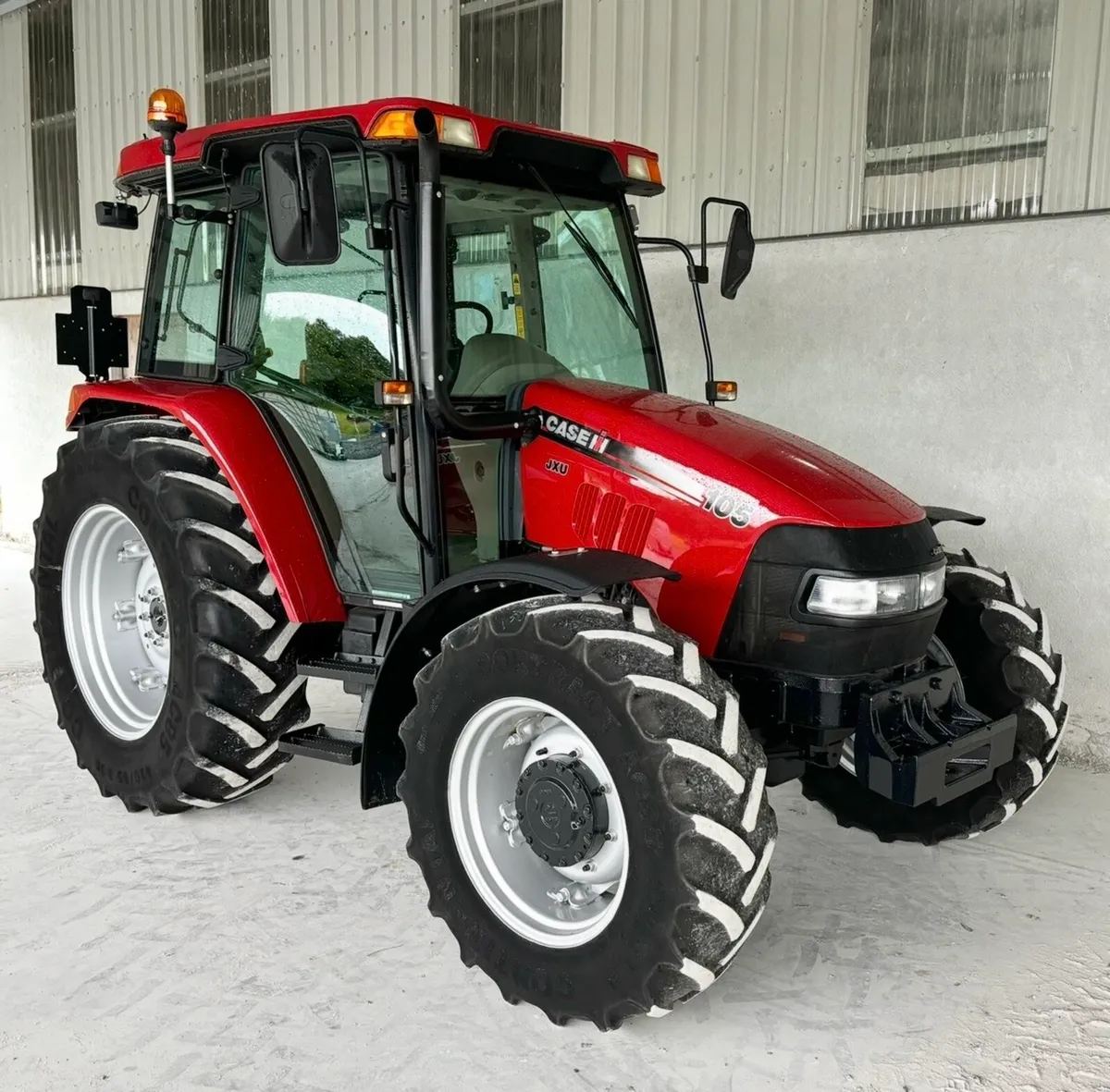 09 CASE JXU105, Power Shuttle **Low hours** - Image 1