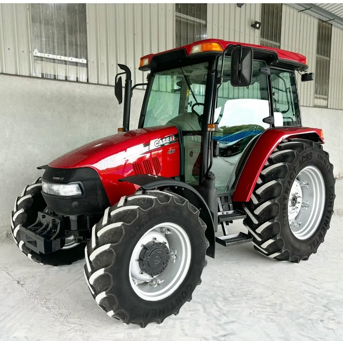 09 CASE JXU105, Power Shuttle **Low hours** - Image 3