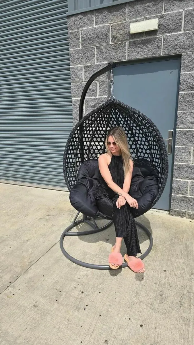 Swing chair egg chair brand new - Image 3
