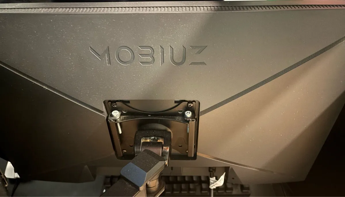 2 Gaming Monitors 165hz & 75hz - Image 3