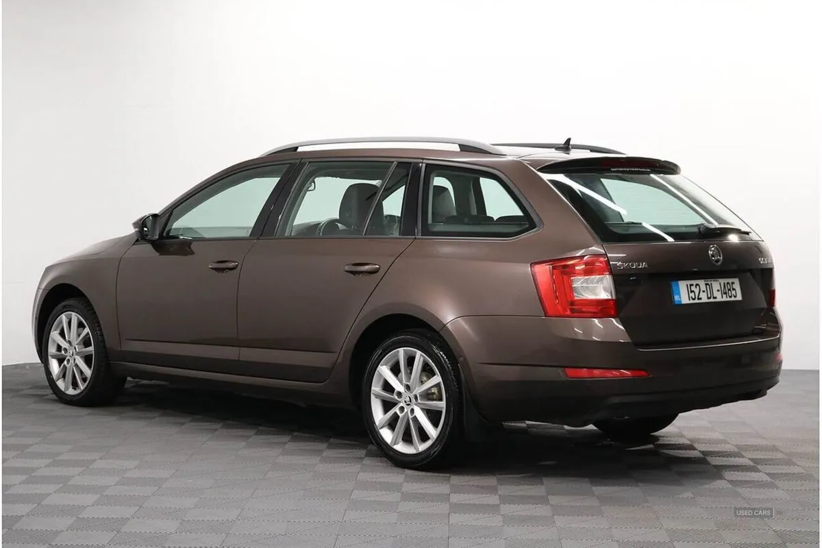 Skoda Octavia Elegance Tdi Cr - Image 4