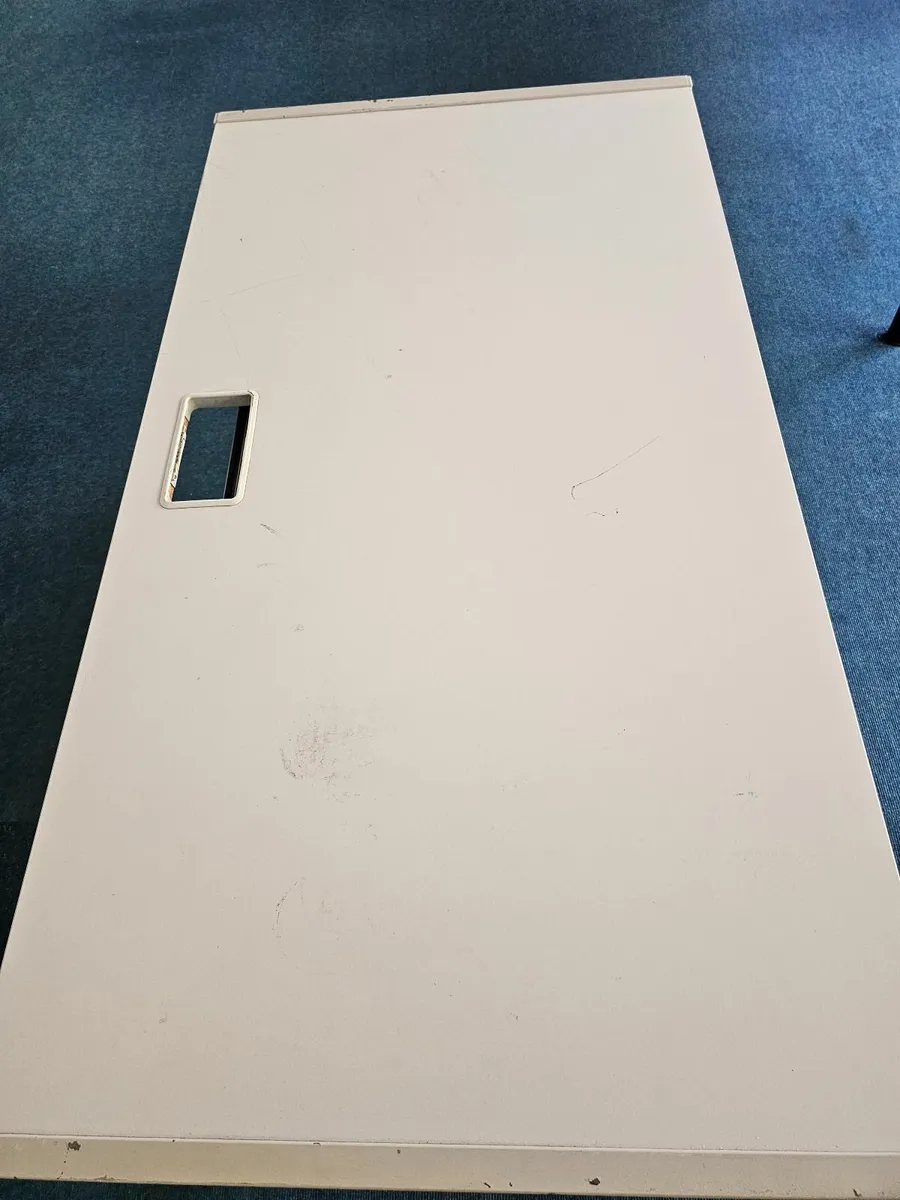 Desks - Image 2