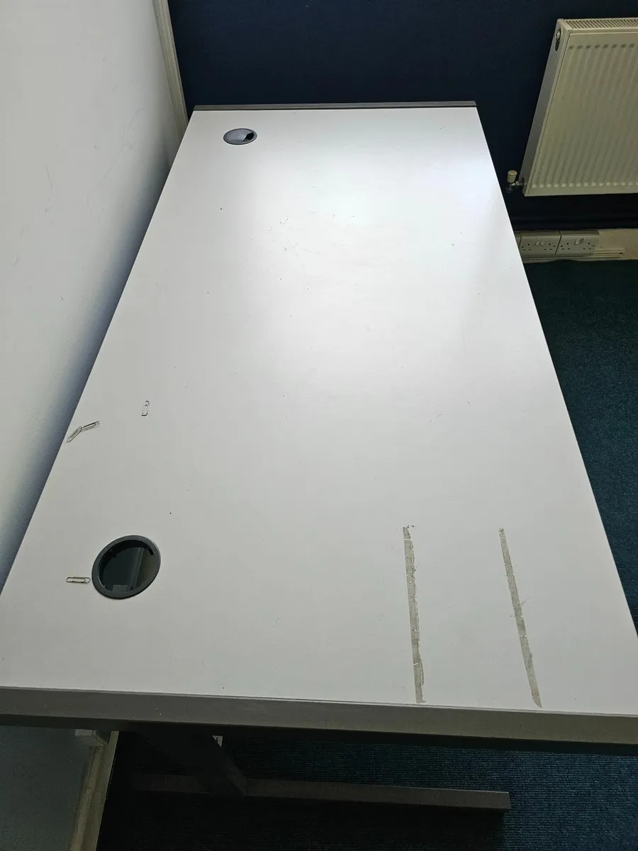 Desks - Image 3