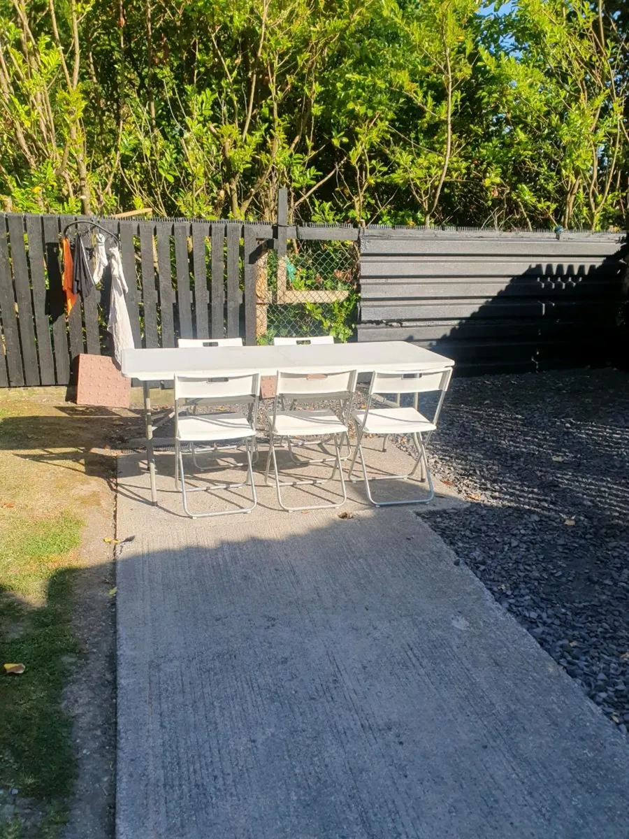 Foldable Outside/Inside table+5 chairs - Image 2