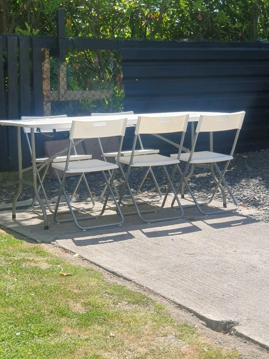 Foldable Outside/Inside table+5 chairs - Image 3