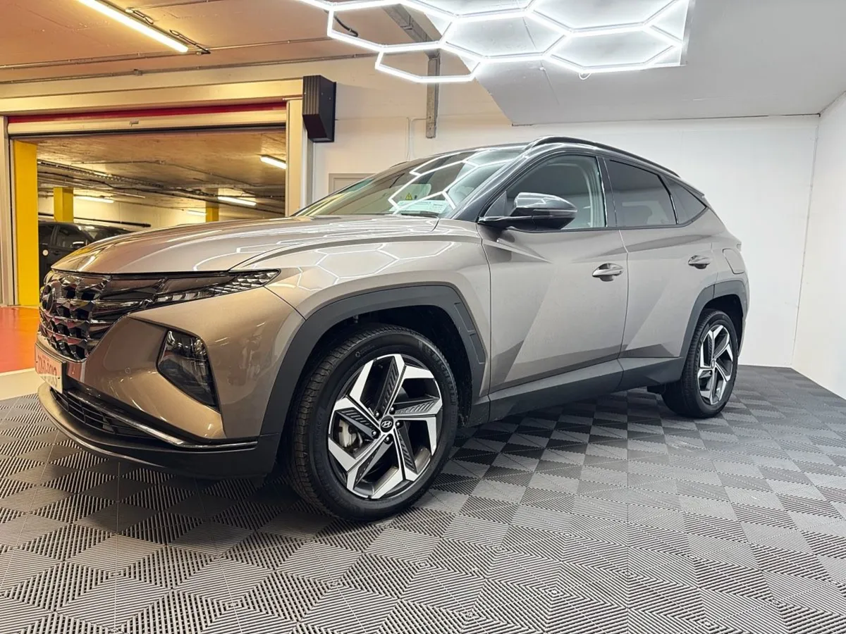 Hyundai Tucson 2WD Executive Plus HEV Auto  Low M - Image 3