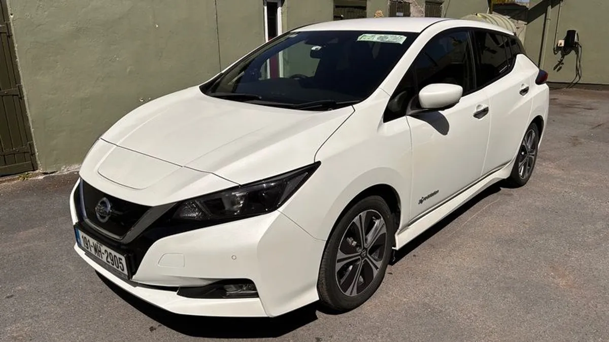 2019 Nissan Leaf - Image 2