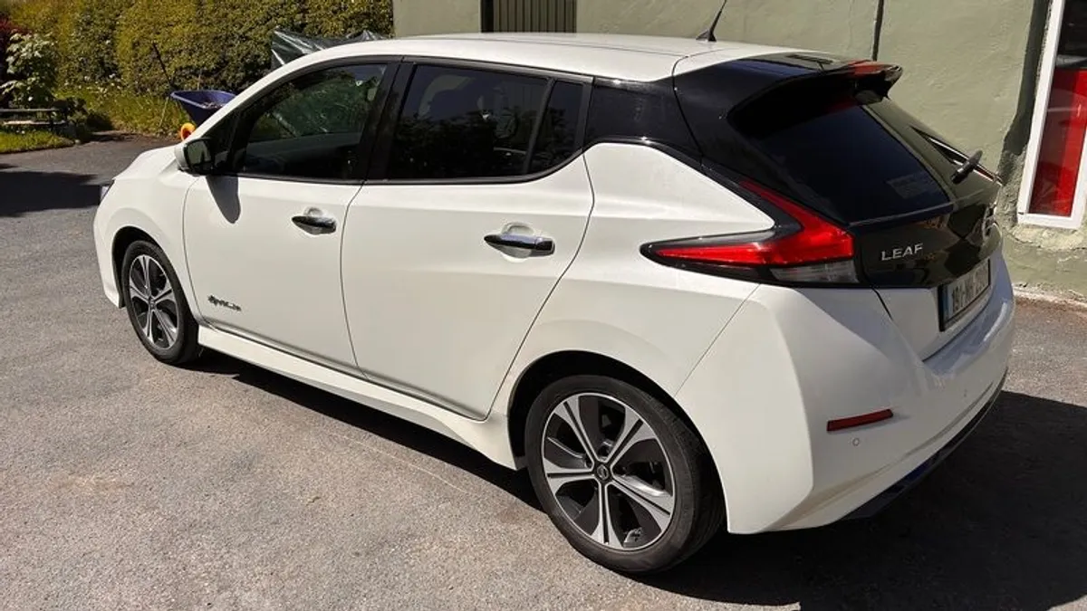 2019 Nissan Leaf - Image 4