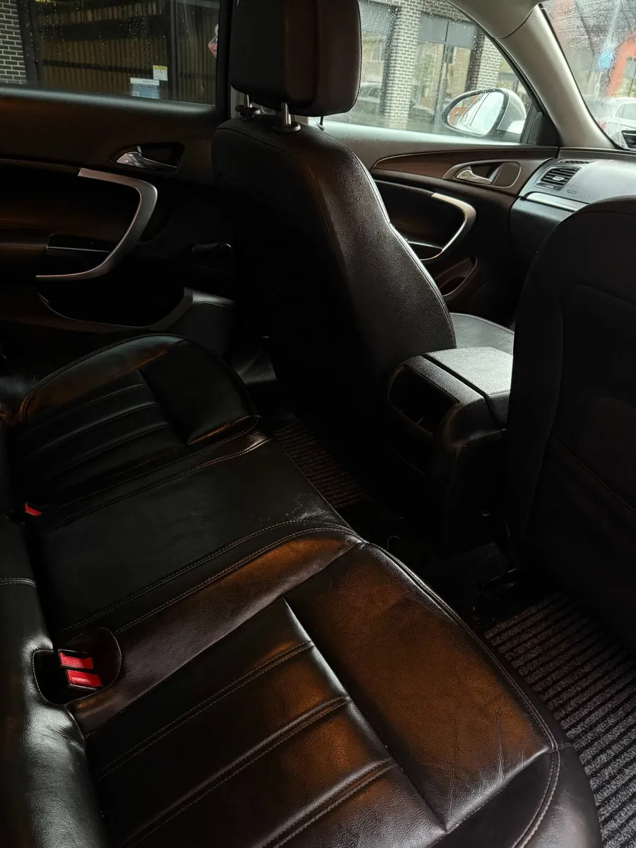 Opel Insignia 2010 - Image 2